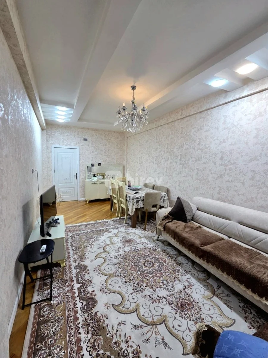 3 otaqlı mənzil, 8-ci kilometr q., E. Süleymanov küçəsi., Nizami rayonu — şəkil 1
