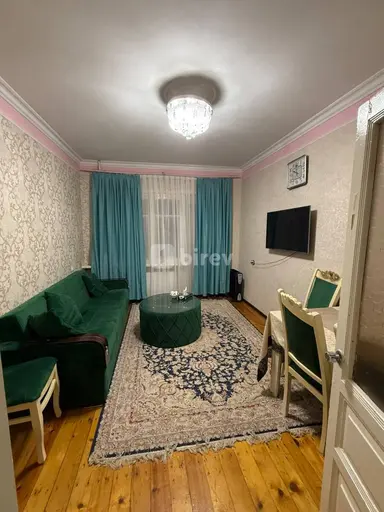 3 otaqlı mənzil, 9-cu mikrorayon