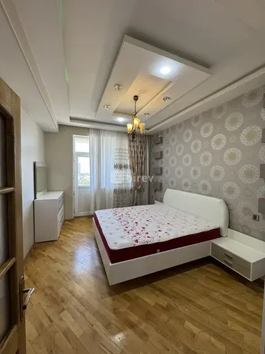 3 otaqlı mənzil, 9-cu mikrorayon