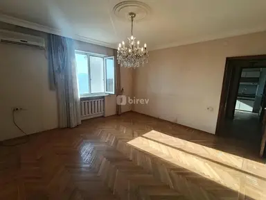 4 otaqlı mənzil, Yasamal rayonu, Elmlər Akademiyası m.