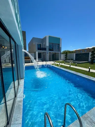 6 otaqlı həyət evi, Şüvəlan q.