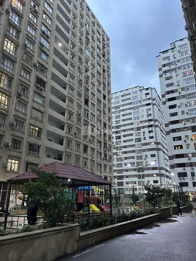 4 otaqlı mənzil, Yasamal rayonu, 20 Yanvar m.