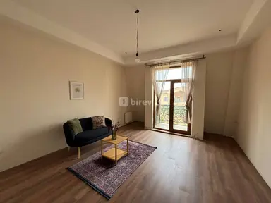 3 otaqlı mənzil, Ağ şəhər q.