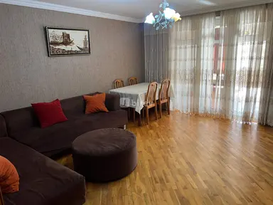 3 otaqlı mənzil, Səbail rayonu, 28 May m.