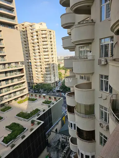 2 otaqlı mənzil, Nəsimi rayonu, 8 Noyabr m.