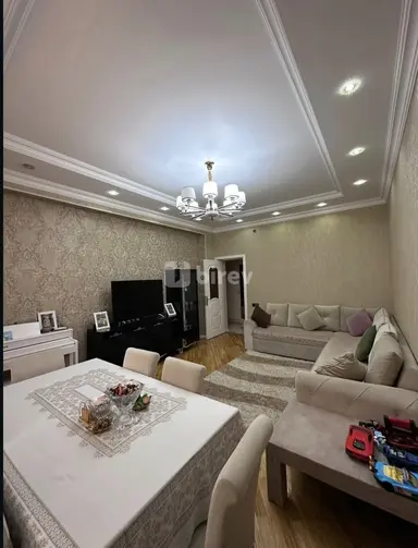 3 otaqlı mənzil, 4-cü mikrorayon