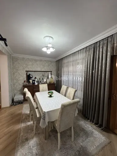 4 otaqlı mənzil, 8-ci mikrorayon