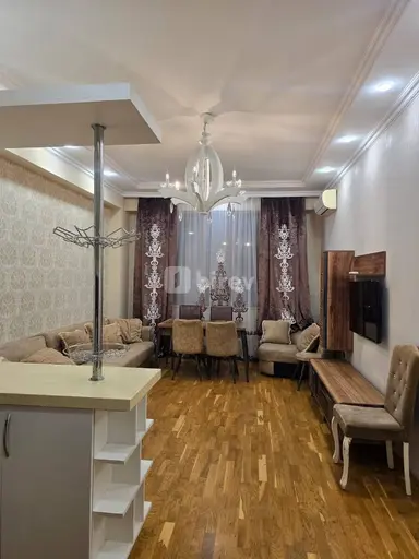 3 otaqlı mənzil, 8-ci mikrorayon