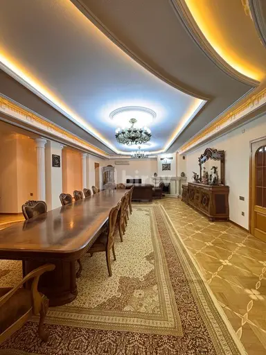 6 otaqlı mənzil, Yasamal rayonu, Nizami m.