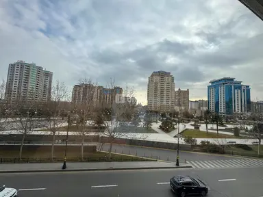 3 otaqlı mənzil, Nəsimi rayonu, 28 May m.