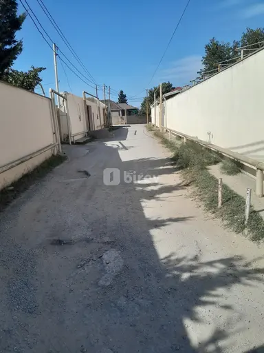 6 sot torpaq, Qala q.