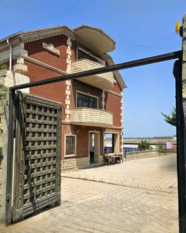 7 otaqlı həyət evi, Saray q.
