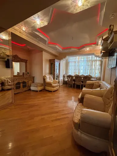 4 otaqlı mənzil, Xətai rayonu, Şah İsmayıl Xətai m.