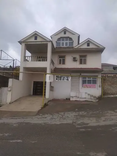 5 otaqlı həyət evi, Zığ q.