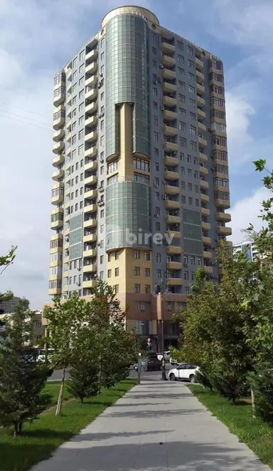 Ofis, Nəsimi rayonu, 8 Noyabr m.