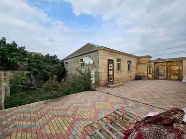 4 otaqlı həyət evi, Binə q.