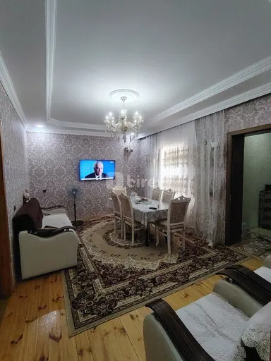 4 otaqlı həyət evi, Qaraçuxur q.