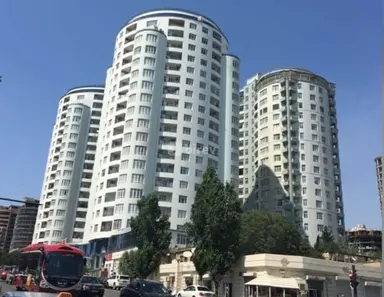 5 otaqlı mənzil, Nəsimi rayonu, 28 May m.