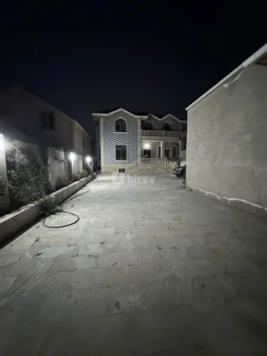 7 otaqlı həyət evi, Saray q.