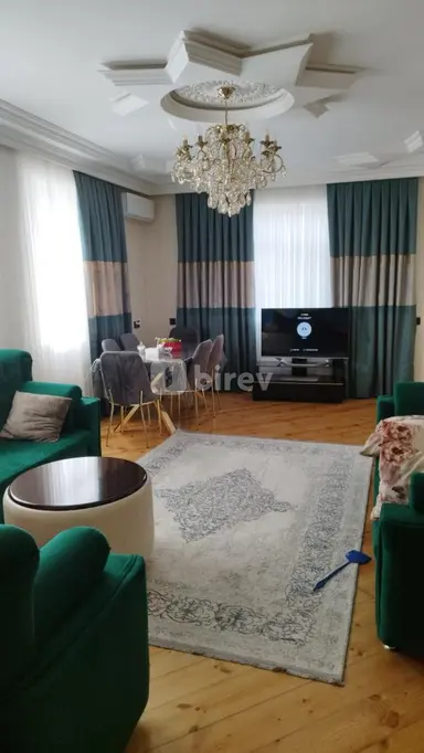 8 otaqlı həyət evi, Binə q.