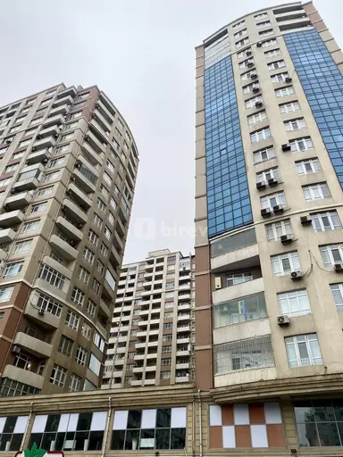 2 otaqlı mənzil, Ağ şəhər q.