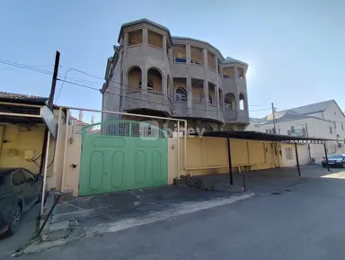 8 otaqlı həyət evi, M.Ə.Rəsulzadə q.