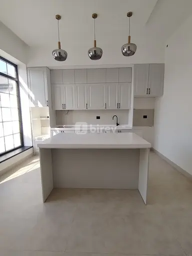 Mebel yığan — iş nümunəsi 1